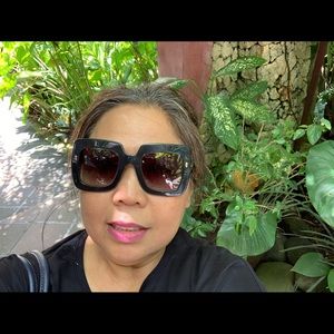 Meet your Posher, Anita